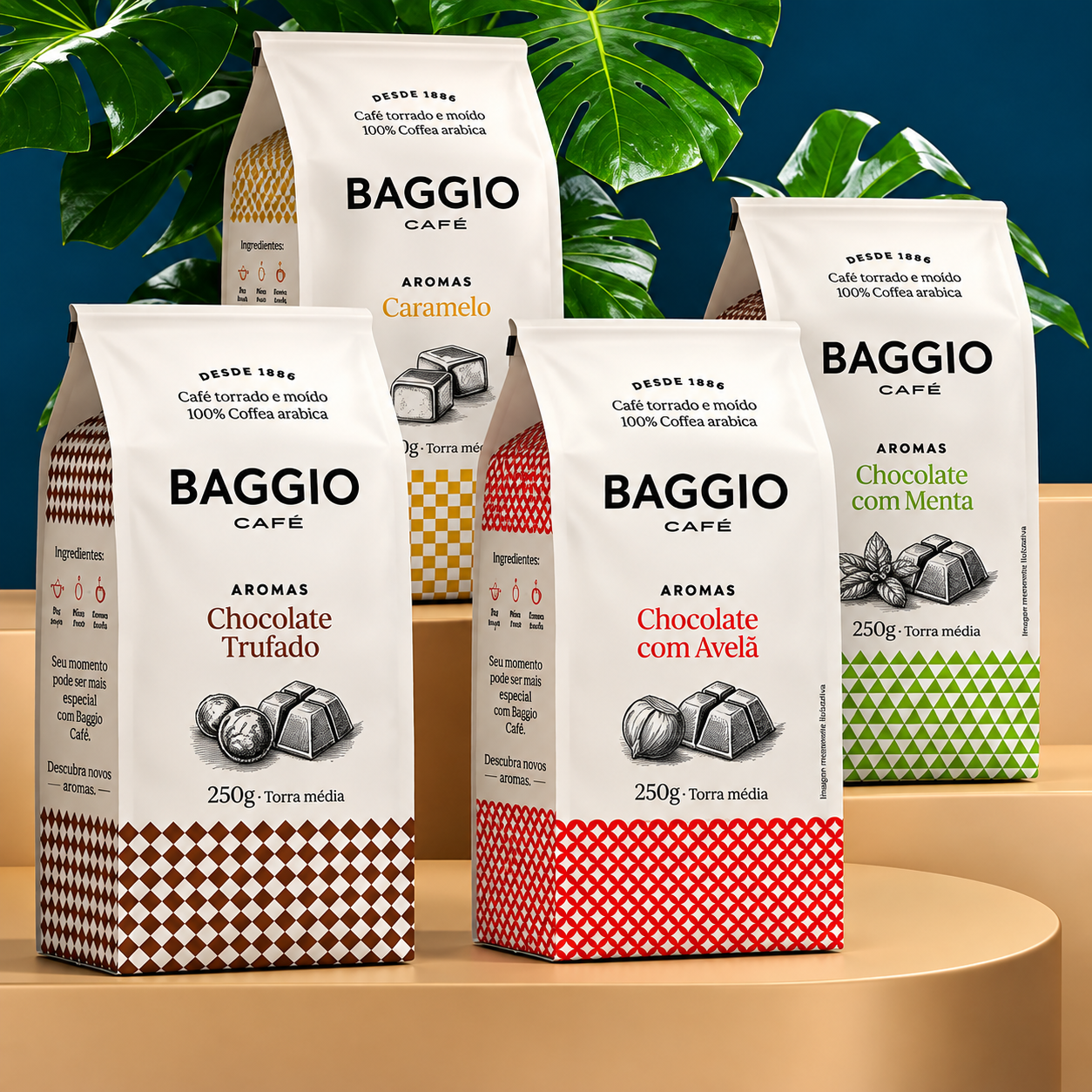 Kit com os quatro cafés Baggio Aromas em cenário tropical